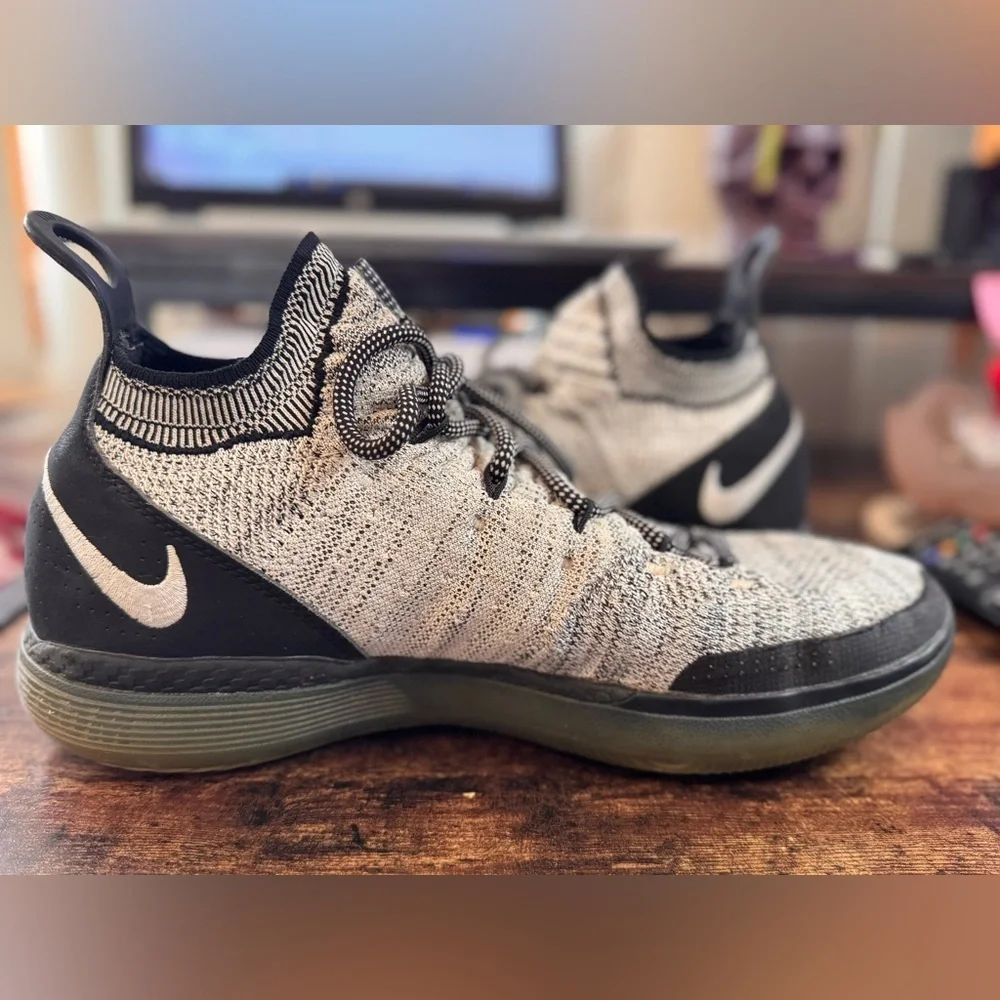 Nike Kd11 Kevin Durant Racer sneakers black and gray size 11.5